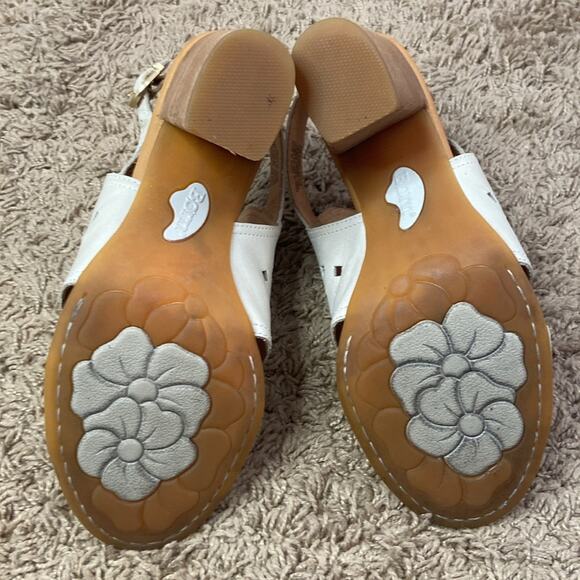 Born Women Off White Havana Perforated Design Leather Blocked Heel Sandals Sz 8 - Picture 8 of 9